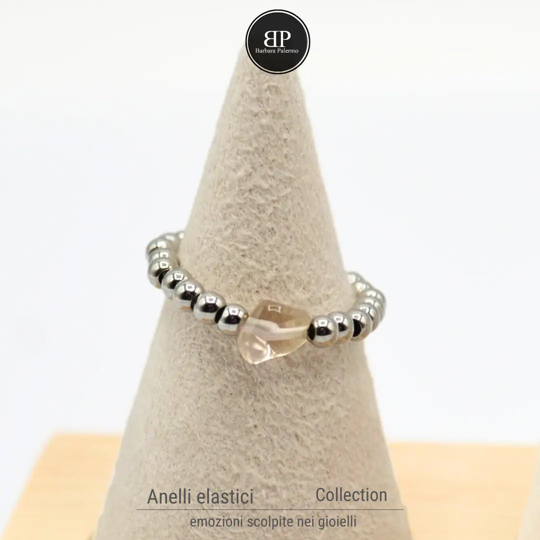 Stretchring mit Bergkristall – Minimalistische Eleganz und unendlicher Komfort