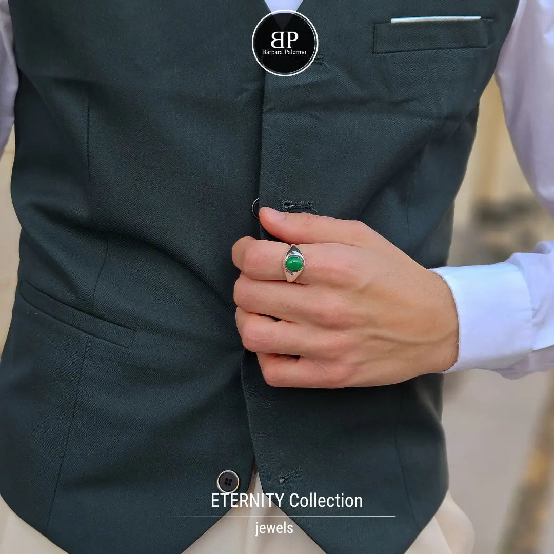 Grüner Jade Eternity Ring – Zeitlose Eleganz
