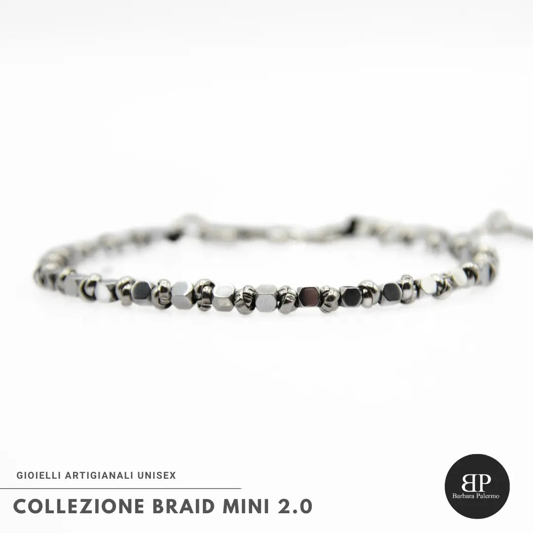 Braid Mini 2.0 Armband mit silbernen Hämatitwürfeln