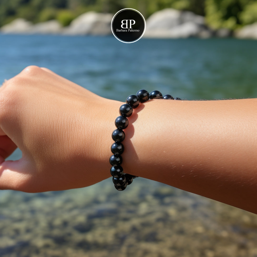 Steine: Armband aus schwarzem Onyx