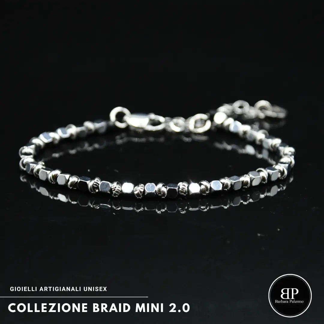 Braid Mini 2.0 Armband mit silbernen Hämatitwürfeln