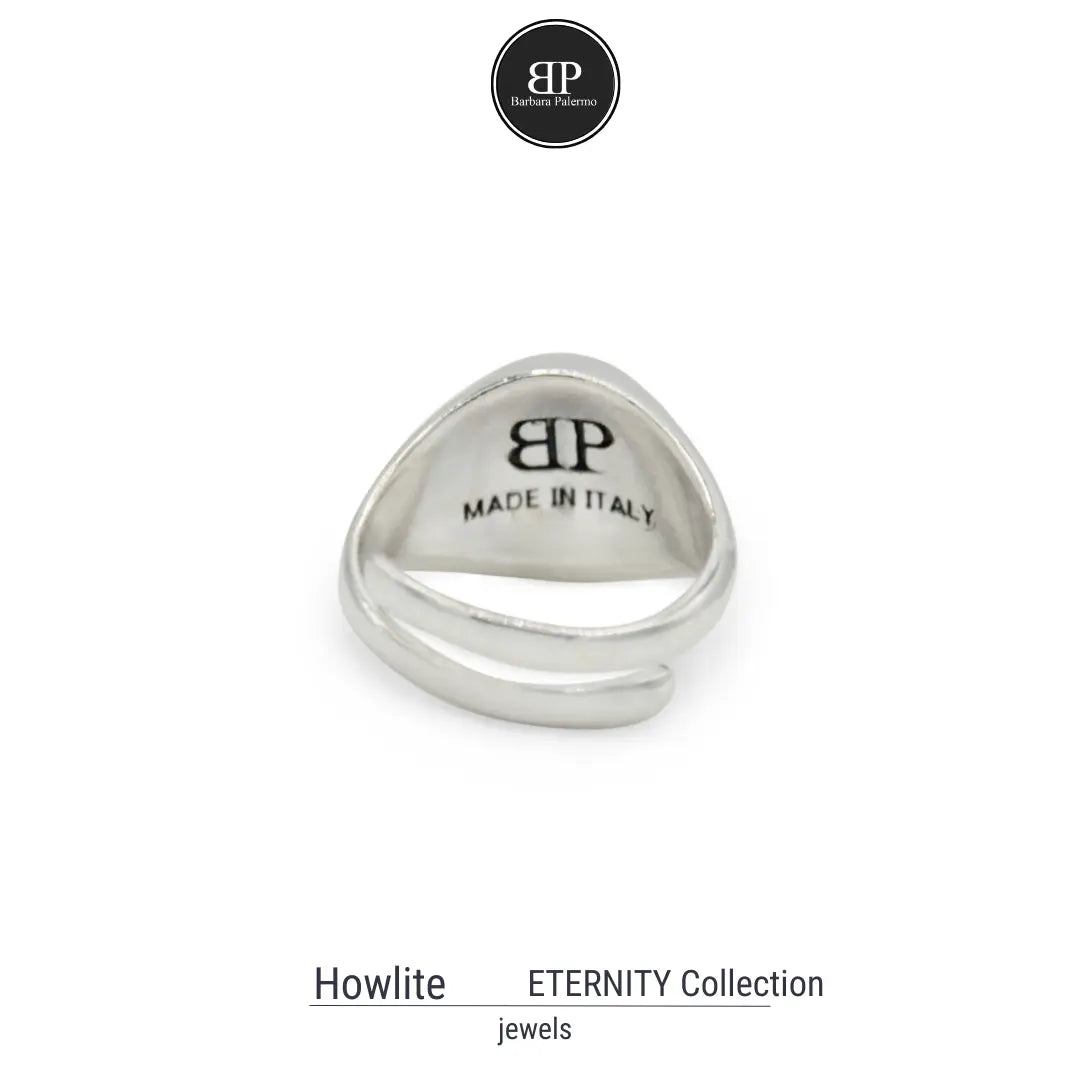 Eternity - Anello con Pietra di Howlite Cabochon: Semplicità che Incanta