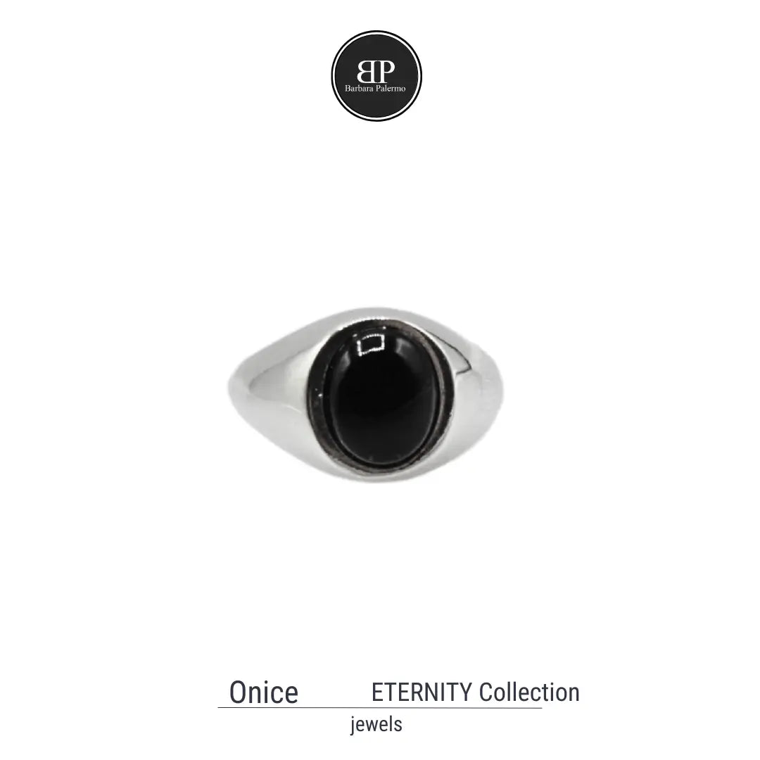 Eternity - Anello Chevalier  Onice Nero Cabochon: Stile Classico, Raffinatezza Moderna