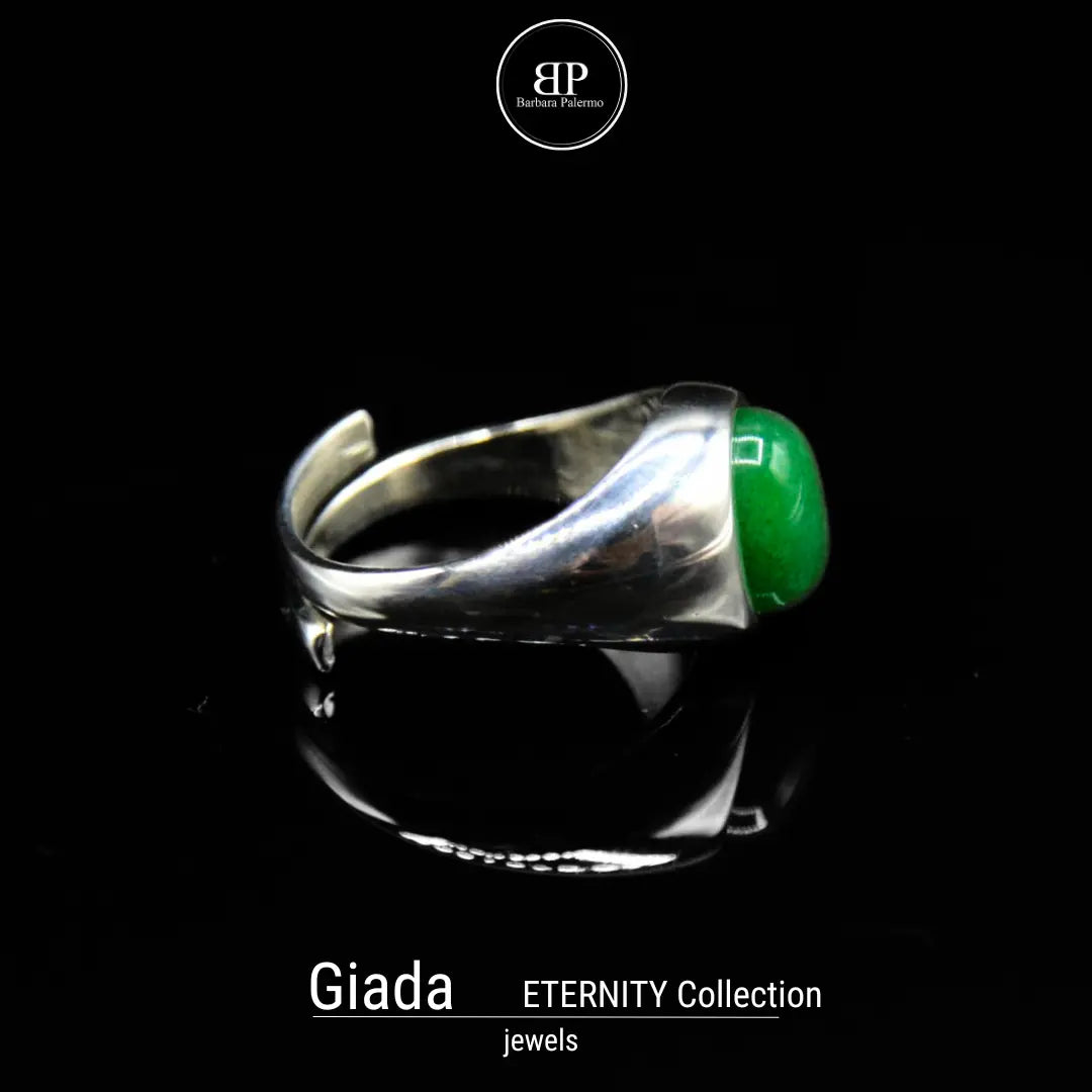 Anello Eternity con Giada Verde - Eleganza Senza Tempo