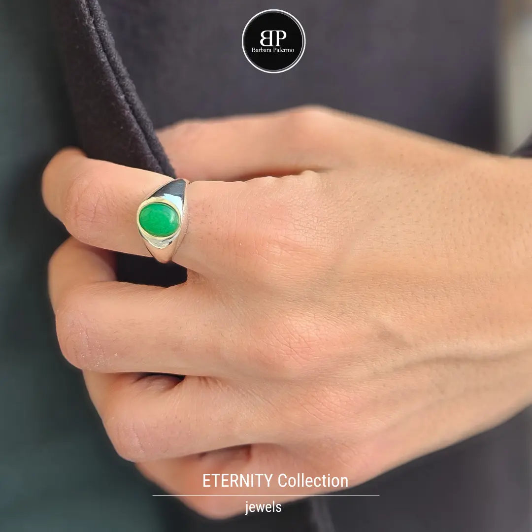 Anello Eternity con Giada Verde - Eleganza Senza Tempo