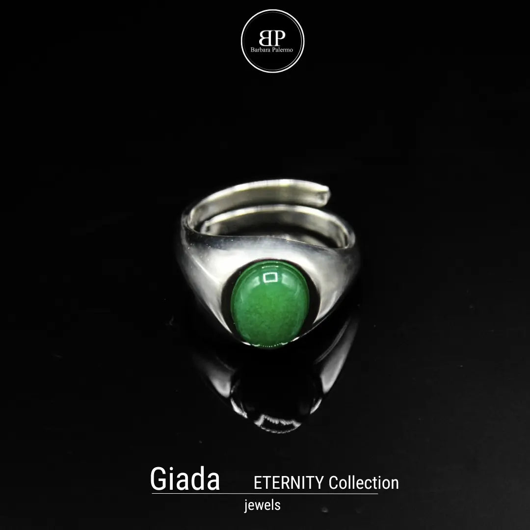 Anello Eternity con Giada Verde - Eleganza Senza Tempo