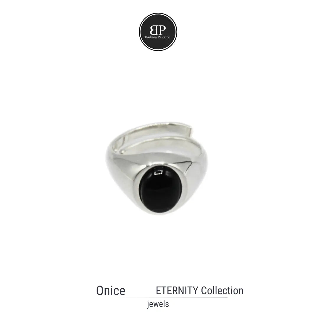 Eternity - Anello Chevalier  Onice Nero Cabochon: Stile Classico, Raffinatezza Moderna