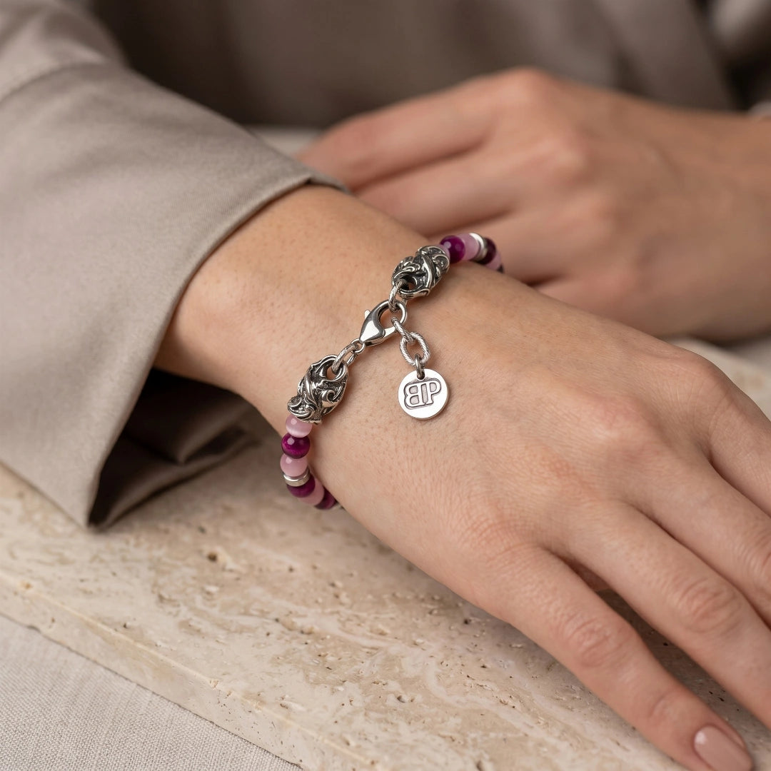 Rokoko-Strahlenarmband – Eine Balance aus Stärke und Zartheit