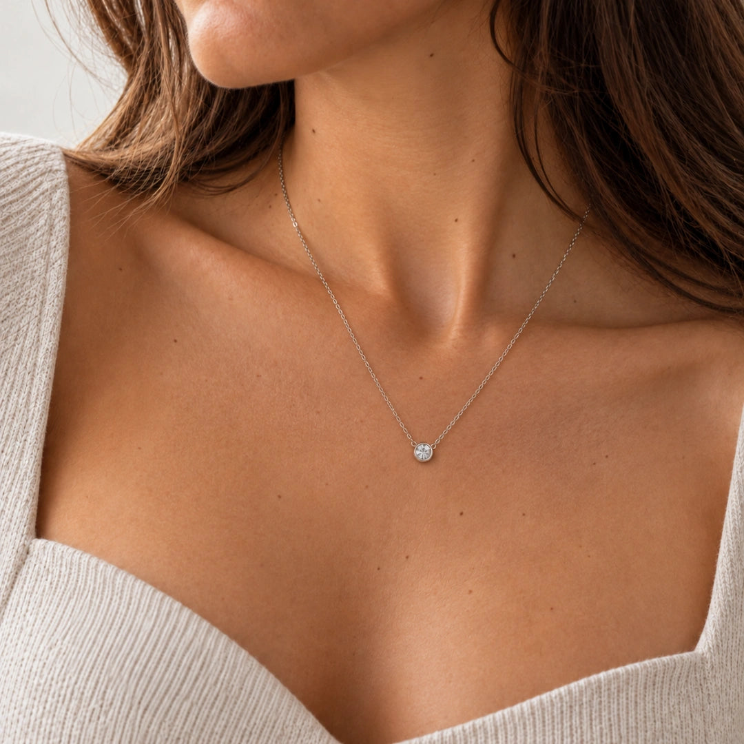 Collana NÉA Punto Luce in Acciaio 316L con Zirconia Ghiaccio
