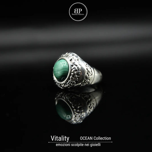 Anello Vitality con Pasta di Malachite e Scultura Ocean