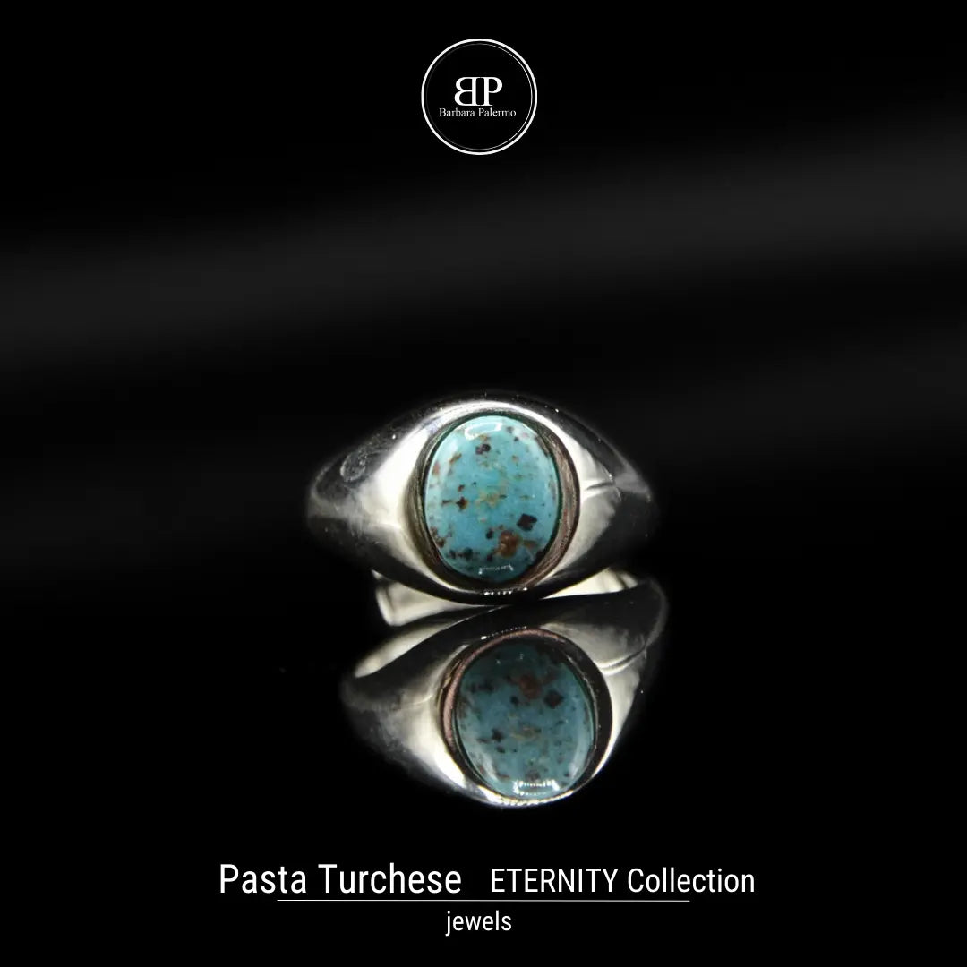 Eternity - Anello con Pasta Turchese: Un Simbolo di Fascino ed Eleganza