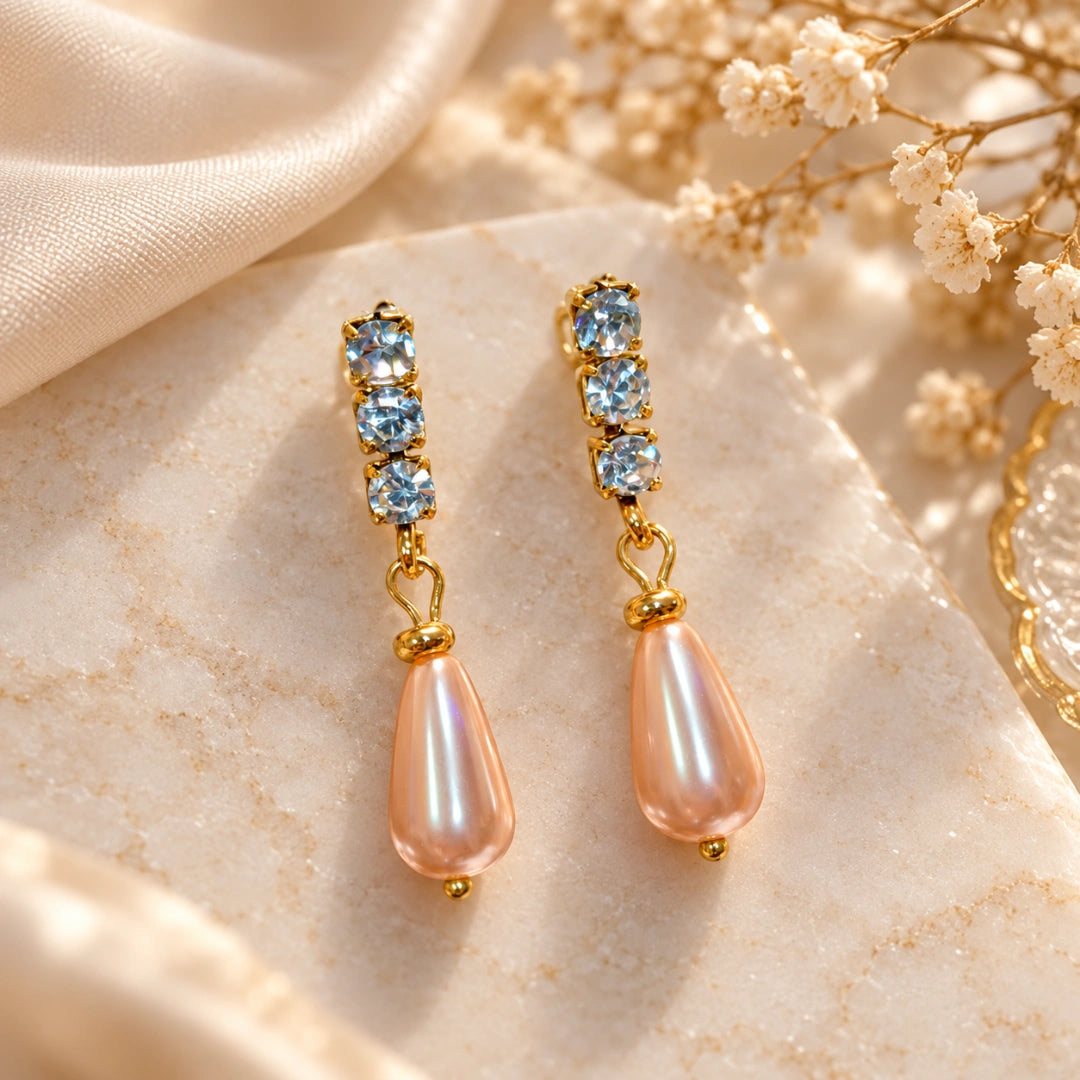 Orecchini NÉA Goccia Rosa Cipria con Zirconia Ghiaccio Oro PVD