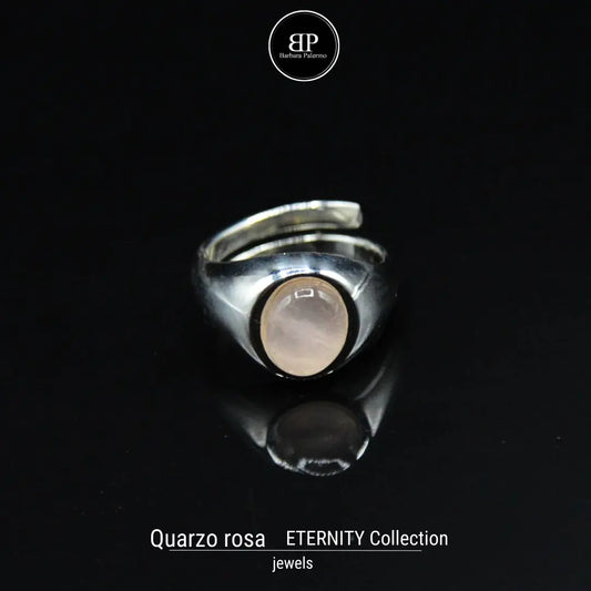 Eternity: Anello con Quarzo Rosa - L'Eleganza della Delicatezza