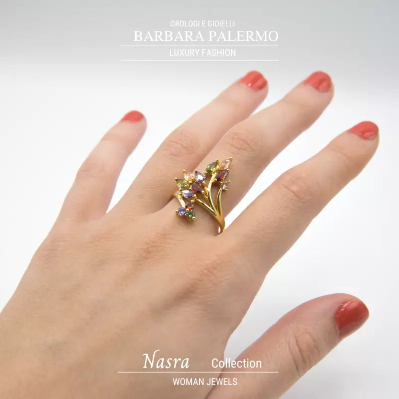 Nasra: Ring mit vergoldetem farbigem Zirkonia