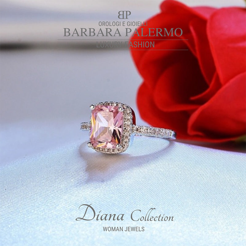 anello con pietra zirconia rosa