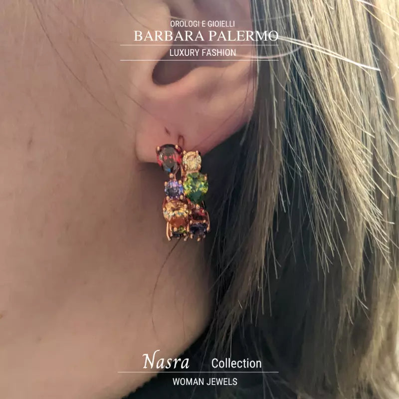 Nasra: Ohrringe mit farbigen Zirkonen, plattiert mit Roségold